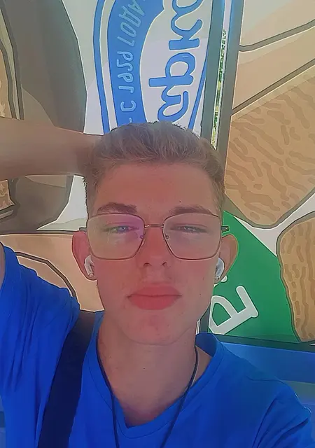 Я Алексей, 20, знакомлюсь без обязательств в Гродно