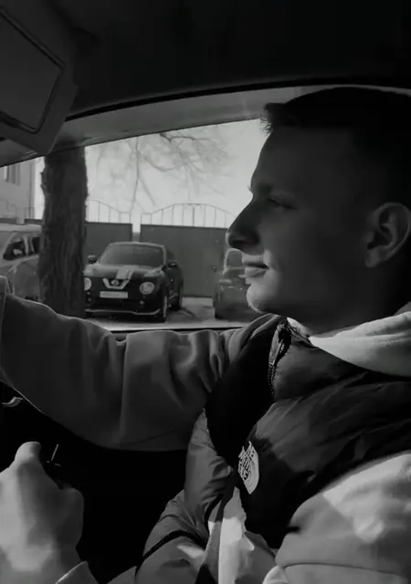 Я Масик, 21 років, знайомлюсь для спілкування у Єнакієвому