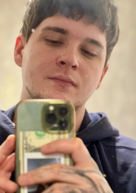 Я Александр, 24, знакомлюсь без обязательств в Вашингтоне