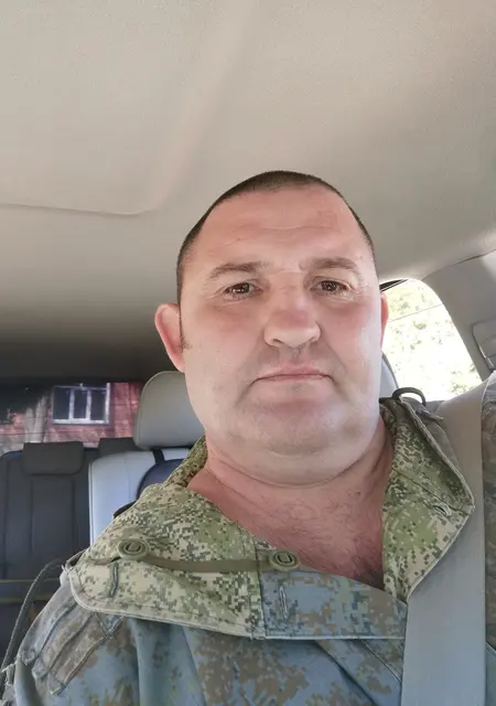 Сергей з Луганська, шукаю на сайті знайомства на одну ніч