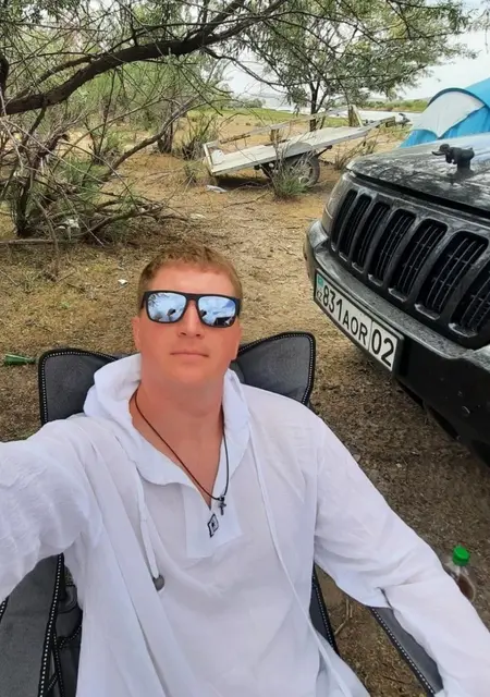 Я Илья, 36, знакомлюсь для общения в Алматы