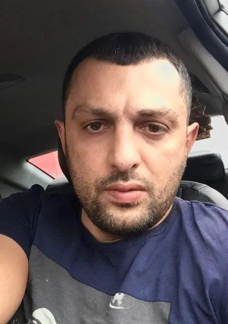 Я Эмиль, 41, из Франкфурта-на-майне, ищу знакомство для постоянных отношений