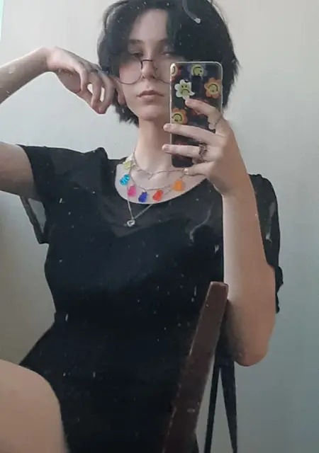 Марина из Парижа, мне 29, познакомлюсь на одну ночь