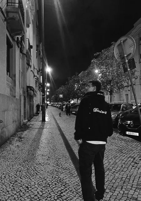 Я Tomás, 23, знакомлюсь на одну ночь в Кашкайш