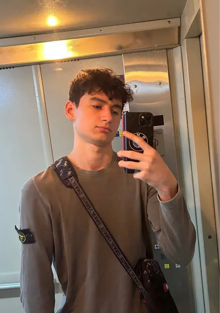 Я Ренар, 21, из Берлина, ищу знакомство для общения