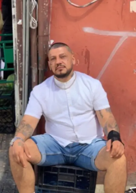 Ferhat из Измира, мне 43, познакомлюсь на одну ночь