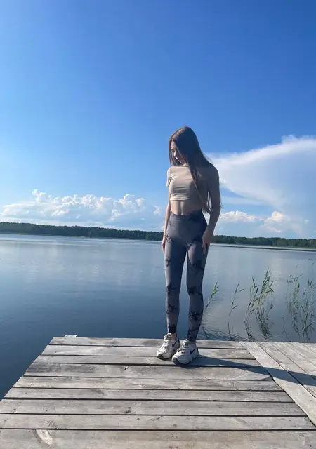 Я Світлана, 19 років з Volodymyr-Volynskyi, шукаю знайомство для постійні стосунки