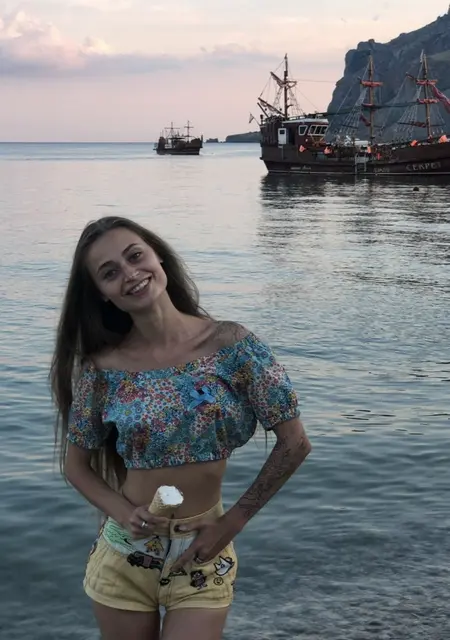 Я Танюша, 23, знакомлюсь без обязательств в Амстердаме
