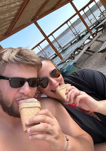 Я Павел, 26 років, знайомлюсь на одну ніч у Одесі