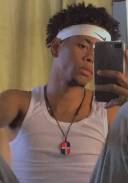 Я Eric, 23, из Сантьяго-де-лос-кабальероса, ищу знакомства на одну ночь