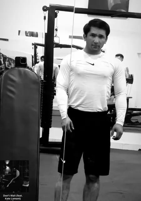 Я Eldor, 31, из Самарканда, ищу знакомство для постоянных отношений