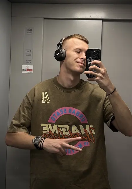 Soy Andres, 25 años, conociéndome para chatear en Palma de Mallorca