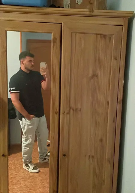 Soy Kike, 20 años, conociéndome para relación sin ataduras en Las Palmas de Gran Canaria