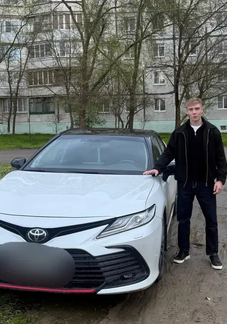 Вадим из Энсхеде, мне 19, познакомлюсь без обязательств