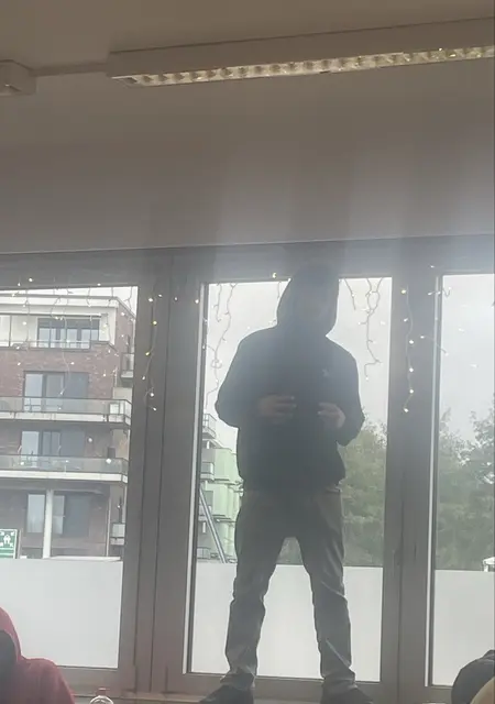 Я Yasserfh, 25, из Гамбурга, ищу знакомства на одну ночь