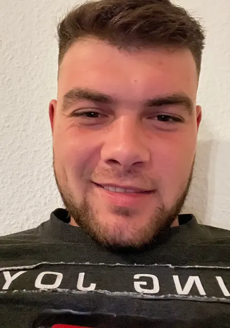 Danik из Кахул, ищу на сайте знакомства на одну ночь