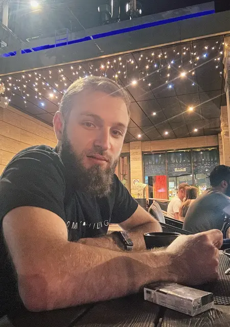 Я Arsen, 28, знакомлюсь для приятного времяпровождения в Стокгольме