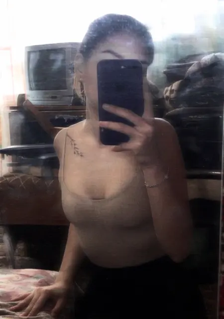 Я Женя, 19 років з Новомосковськ, шукаю знайомства на одну ніч