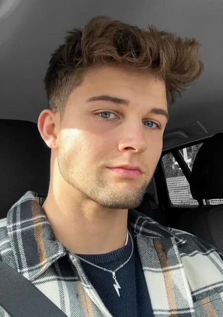 Leon из Нойса, ищу на сайте приятное времяпровождение