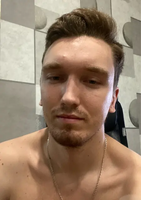 Кирилл из Праги, ищу на сайте общение