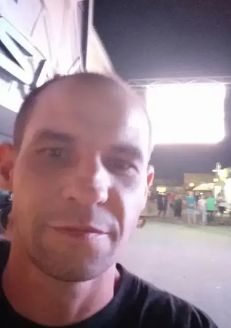 Я Дмитрий, 41, знакомлюсь для постоянных отношений в Николаеве
