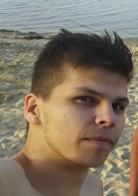 Арсен з Черкас, шукаю на сайті дружбу