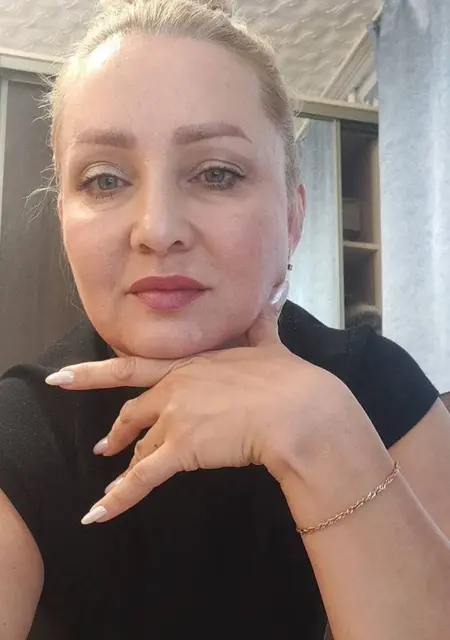 Catherine из Лиона, мне 45, познакомлюсь для постоянных отношений