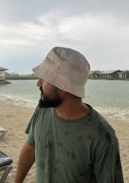 Samir из Амстердама, мне 35, познакомлюсь без обязательств