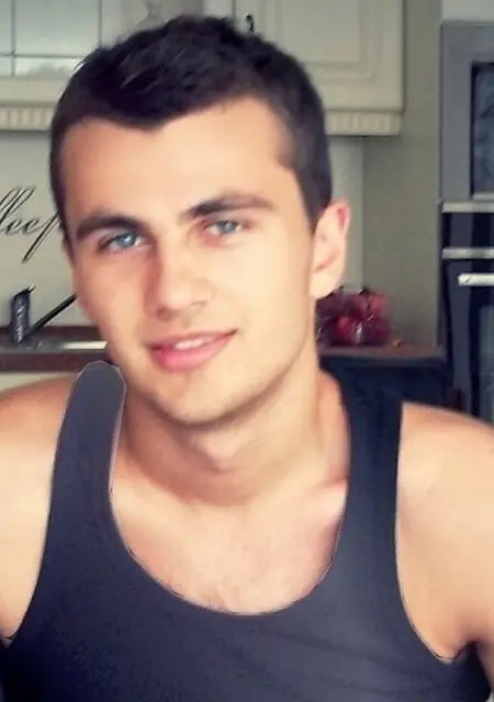 Артем з Нікополя, мені 33 років, познайомлюсь для спілкування