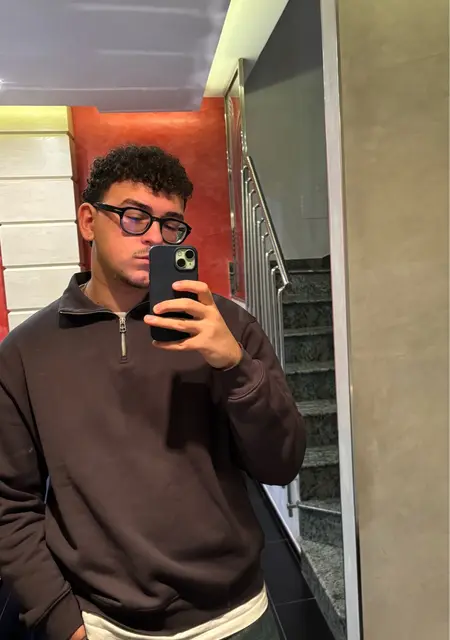 Salvatore из Генуи, ищу на сайте знакомства на одну ночь