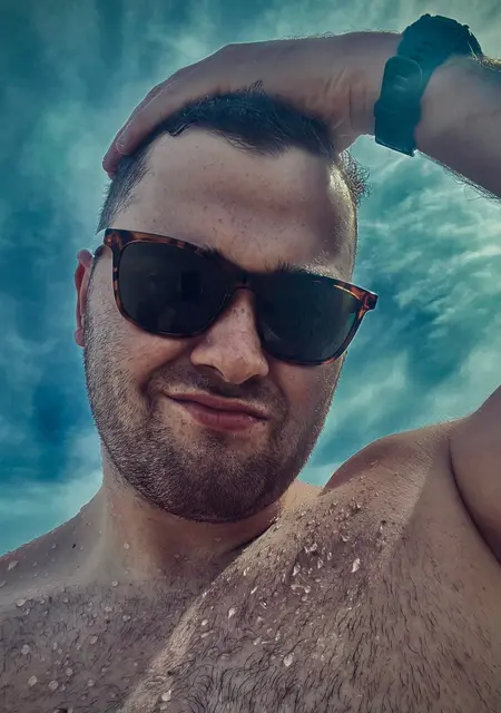 Alejandro de Madrid, tengo 26 años, listo para conocer para lío de una noche