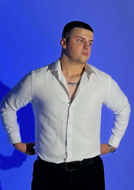 Я Nazar, 20, из Берна, ищу знакомство для постоянных отношений