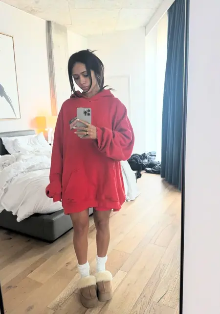 Bettina из Ньюкасл-апон-тайн, мне 27, познакомлюсь для открытые отношения