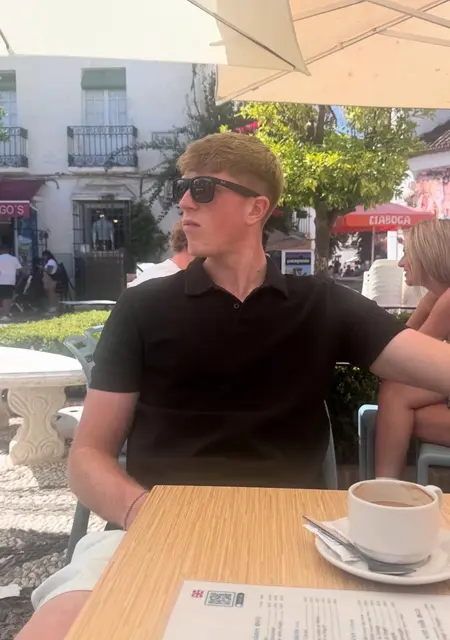 James from Chester, looking for one-night stand