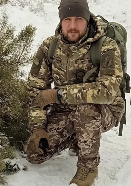 Евгений з Buryn, мені 44 років, познайомлюсь без зобов'язань