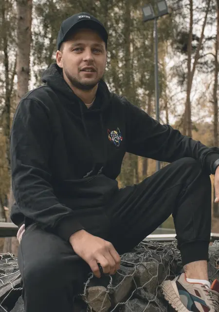 Макс з Житомира, мені 24 років, познайомлюсь для вірт