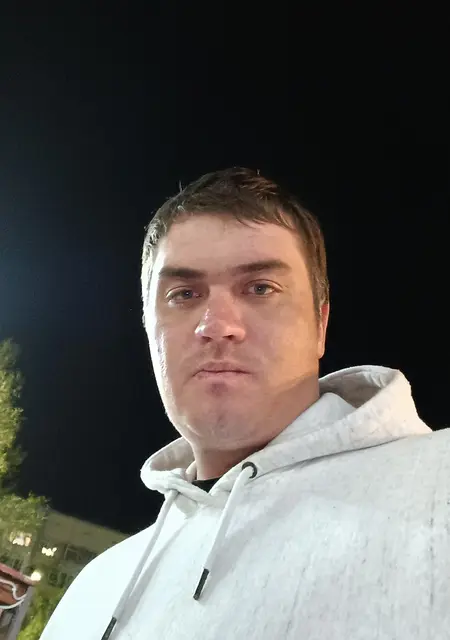 Я Игорь, 31, из Анкары, ищу знакомства без обязательств