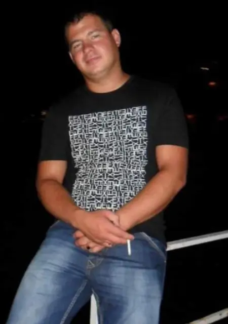 Я Саша, 39, знакомлюсь на одну ночь в Умани