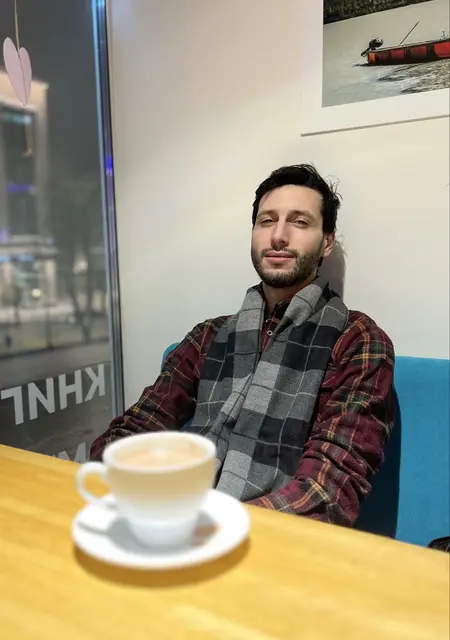 Я Аз Насер, 29, из Нантер, ищу знакомство для приятного времяпровождения