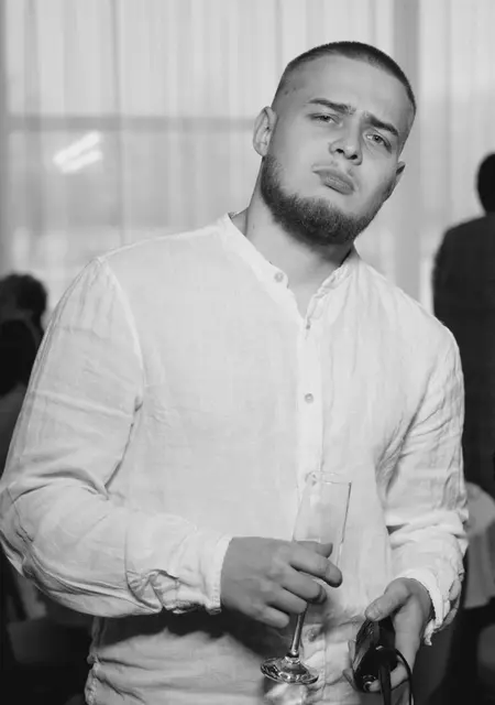 Данил из Фетхие, мне 25, познакомлюсь для общения