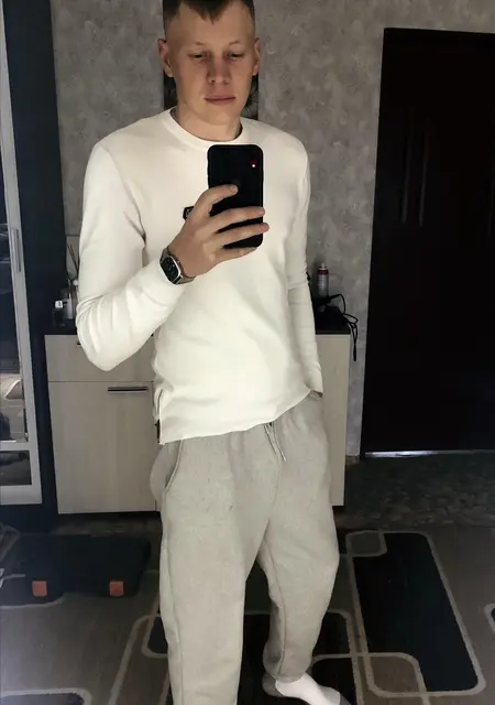 Я Дмитрий, 25, из Усть-Каменогорска, ищу знакомства на одну ночь