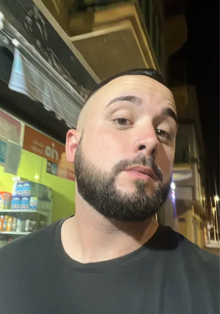 Joselu de Almería, tengo 26 años, listo para conocer para relación sin ataduras