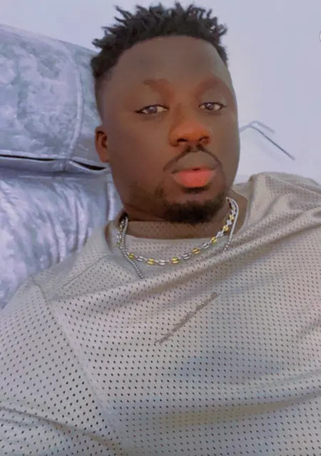 Biliy de Granada, busco en el sitio lío de una noche