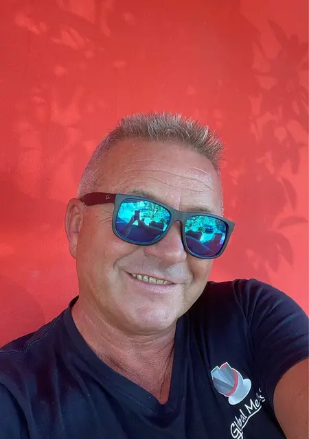 Giuliano из Кастельфранко-Венето, ищу на сайте дружбу