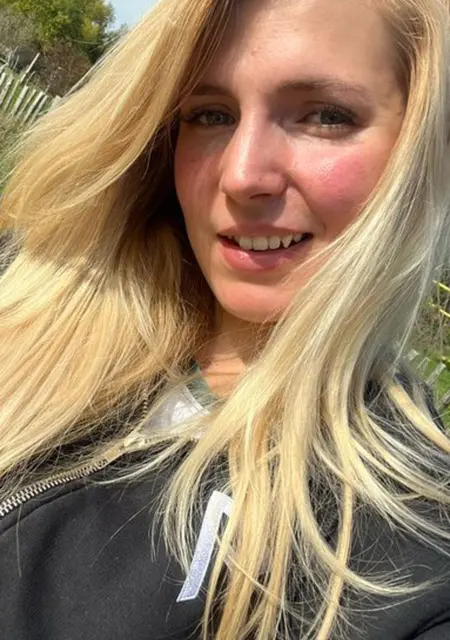 Chloé из Парижа, мне 23, познакомлюсь на одну ночь