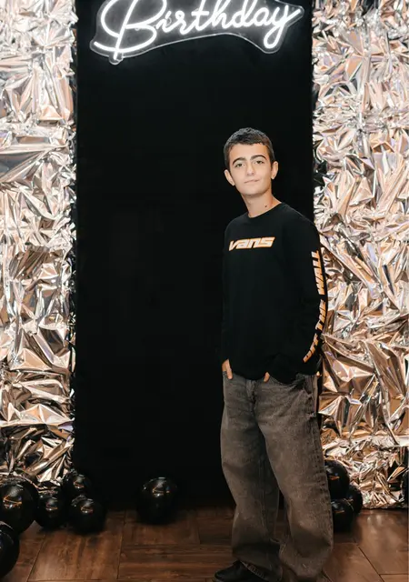 Я Марк, 18 років, знайомлюсь на одну ніч у Кропивницькому