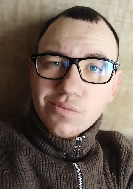 Юра из Хмельницкого, мне 20, познакомлюсь на одну ночь