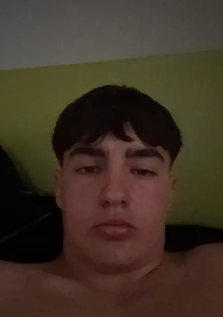 Я Galea, 18, из Тулча, ищу знакомства на одну ночь