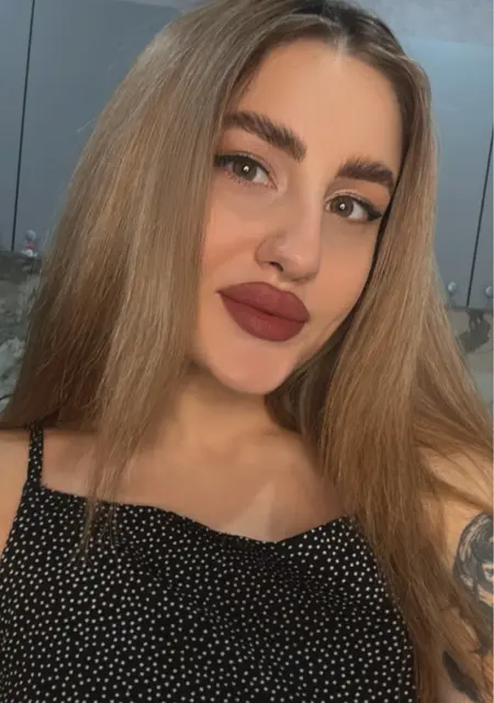 Я Анна, 22, знакомлюсь для общения в Амстердаме