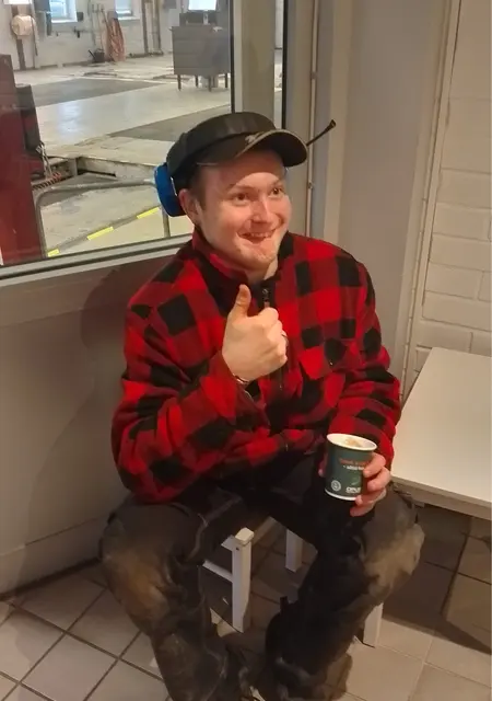 Tim из Карлскруна, мне 18, познакомлюсь для открытые отношения